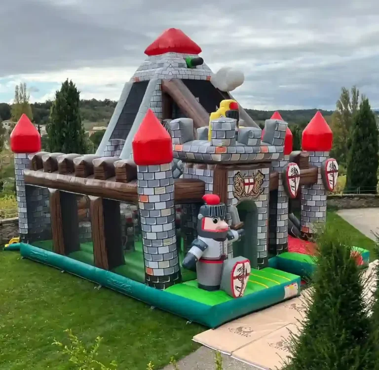 Animation Château Fort Gonflable - Aventure Médiévale à New-Castle Structure Gonflable Château Fort pour Événements Ludiques à New-Castle